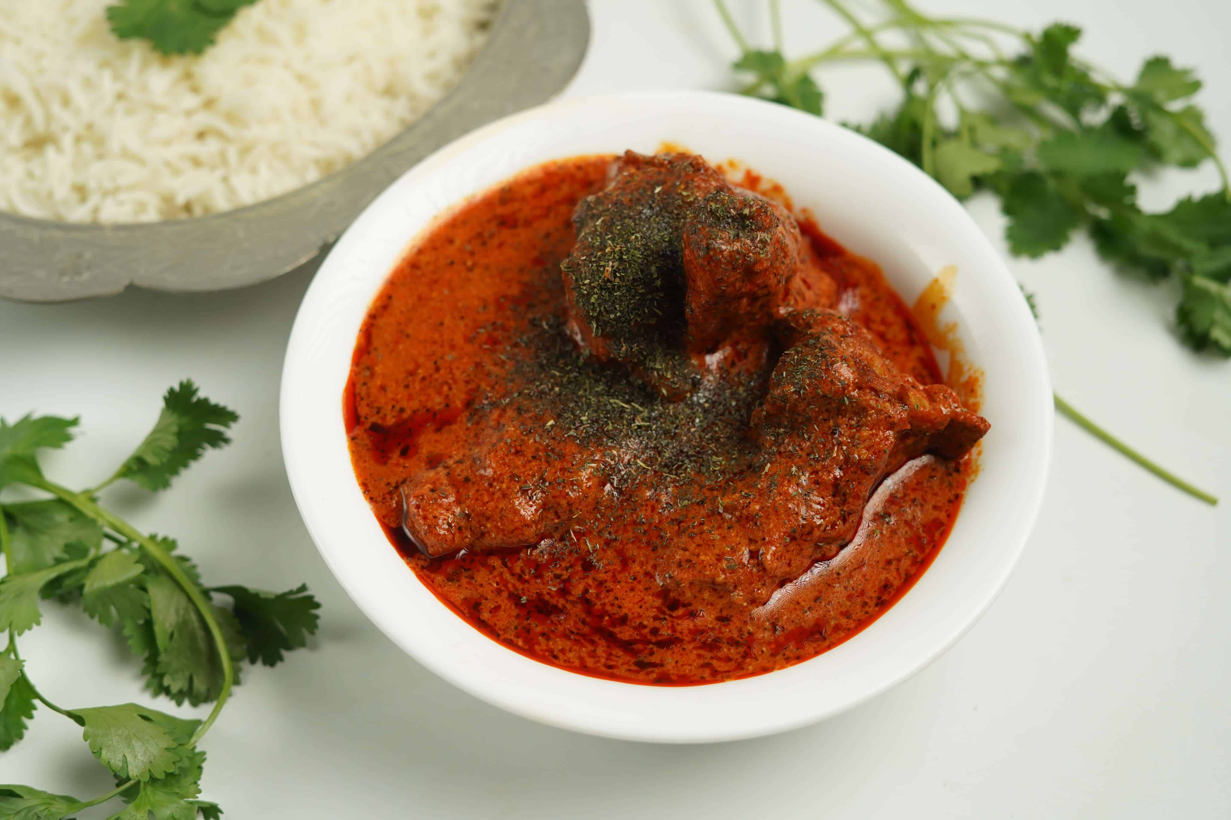 Newlight Hindi Rogan Josh with Rice, a flavorful Indian curry with lamb and basmati rice
